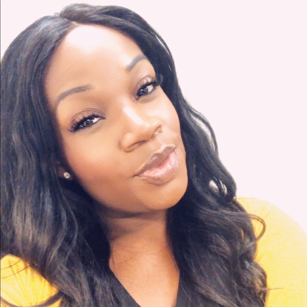 Meet your Posher, Tavia